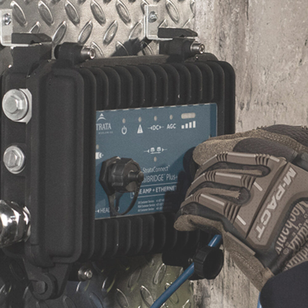 VHF line amplifier with Ethernet